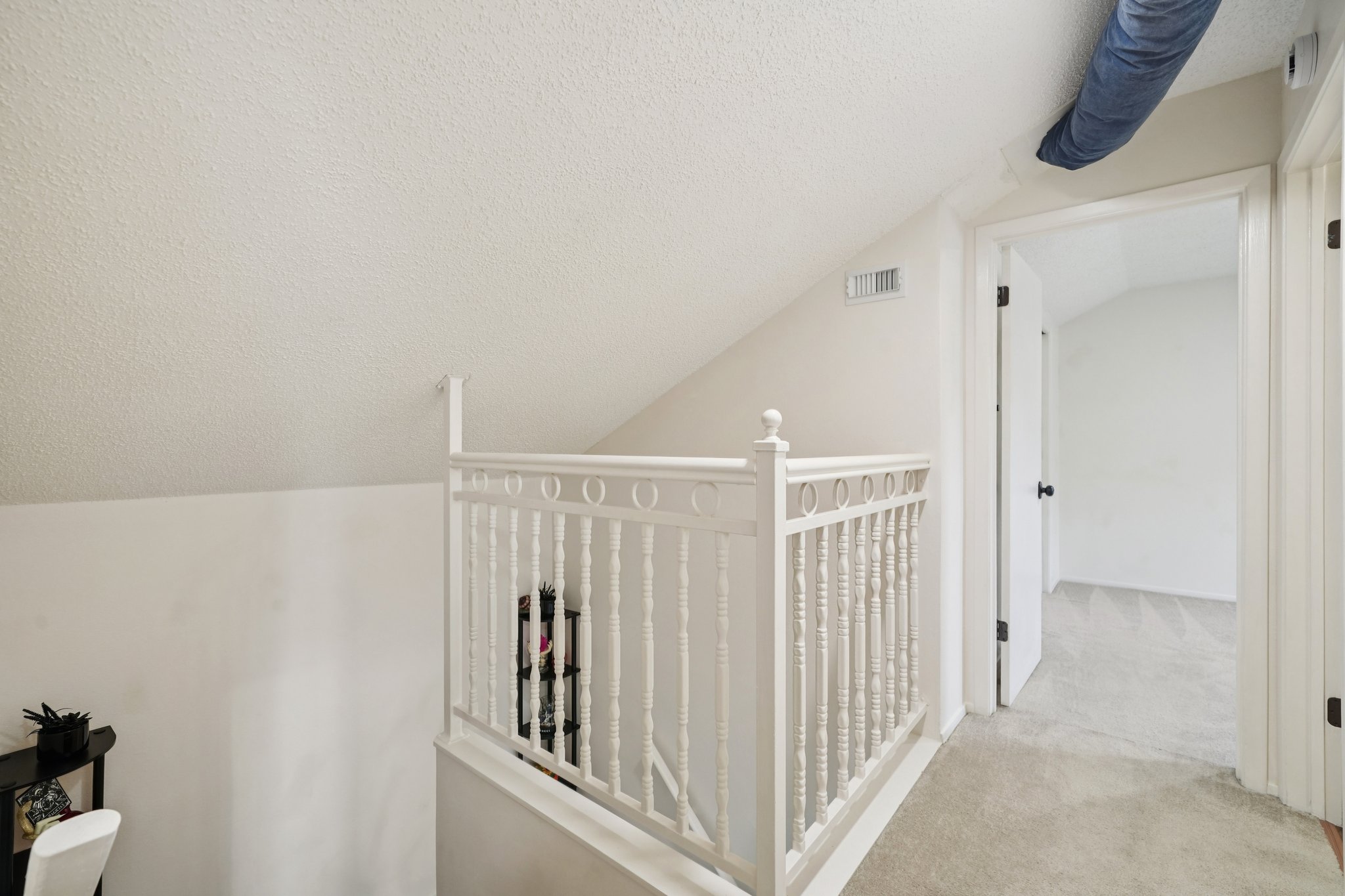 Eagle Creek Dr-S1103-020.jpg