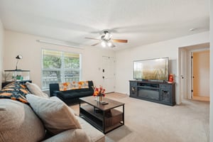 Eagle Creek Dr-S1103-004.jpg