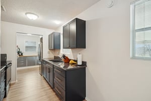 Eagle Creek Dr-S1103-009.jpg