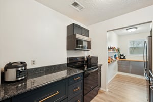 Eagle Creek Dr-S1103-010.jpg