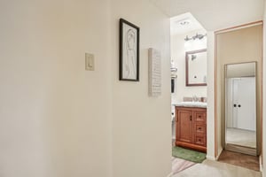 Eagle Creek Dr-S1103-012.jpg