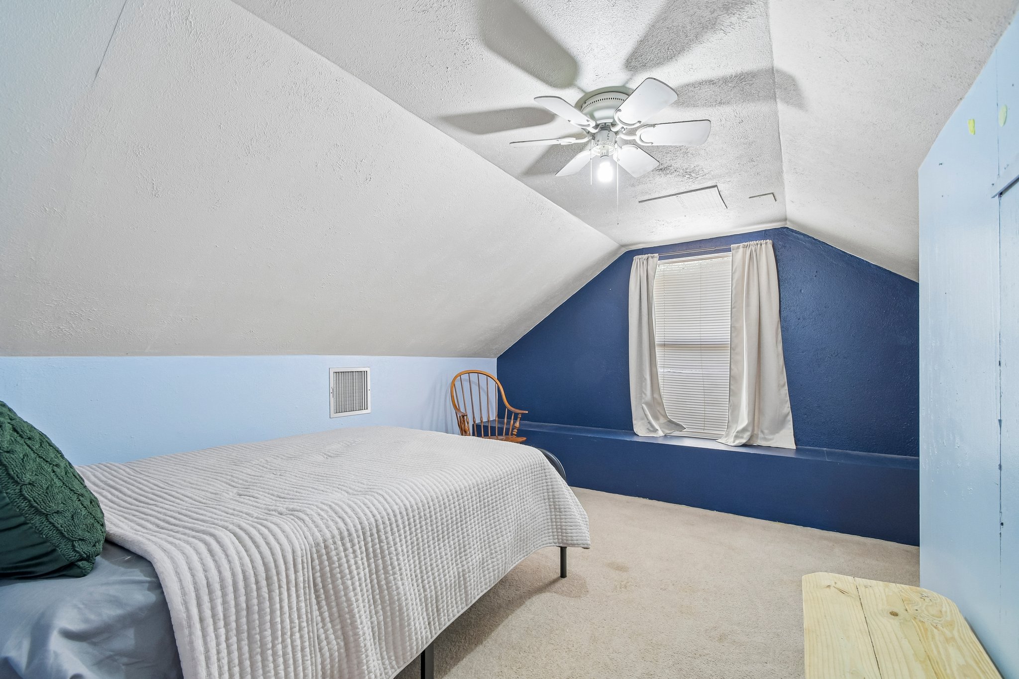 Hudgins St-S0909-027.jpg