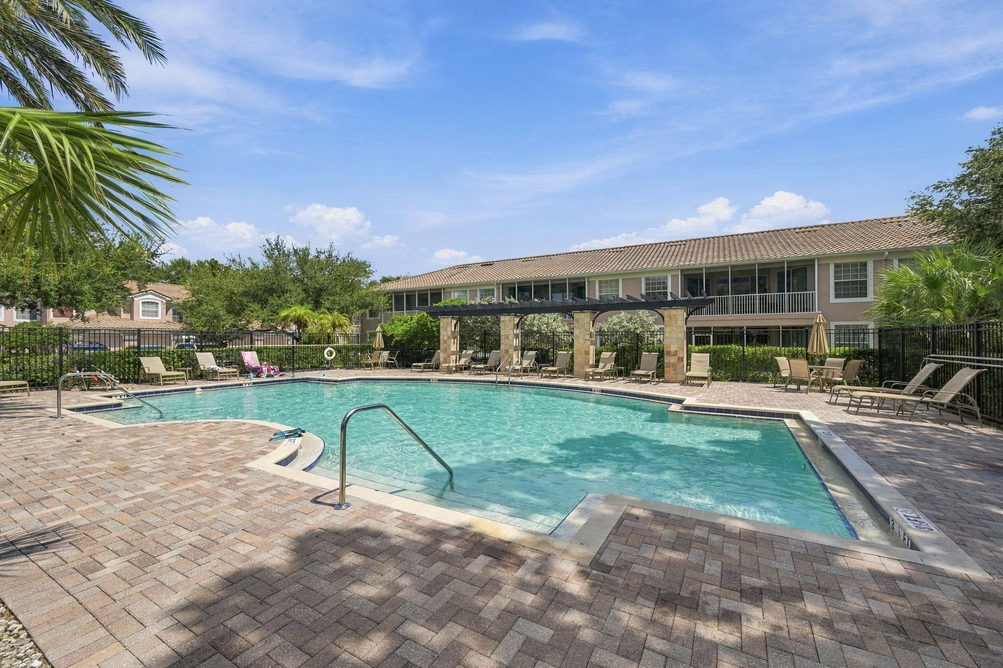 Coachman Reserve Pool2