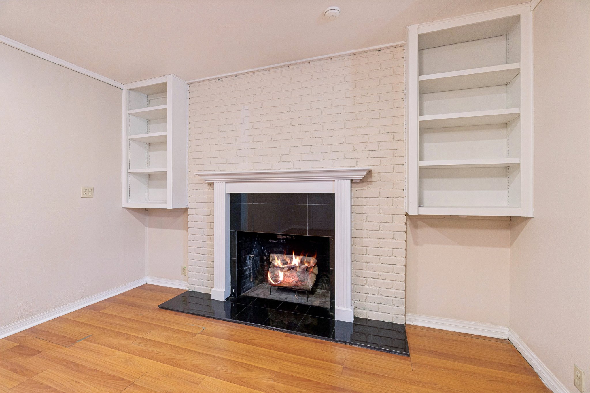 802 S 12th St_030.jpg