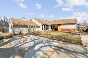 802 S 12th St_034.jpg