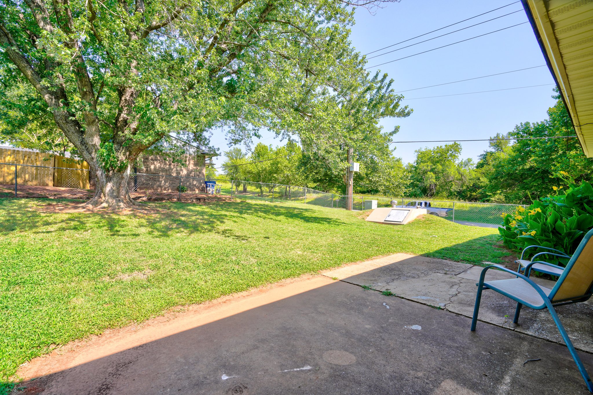  Photo 48