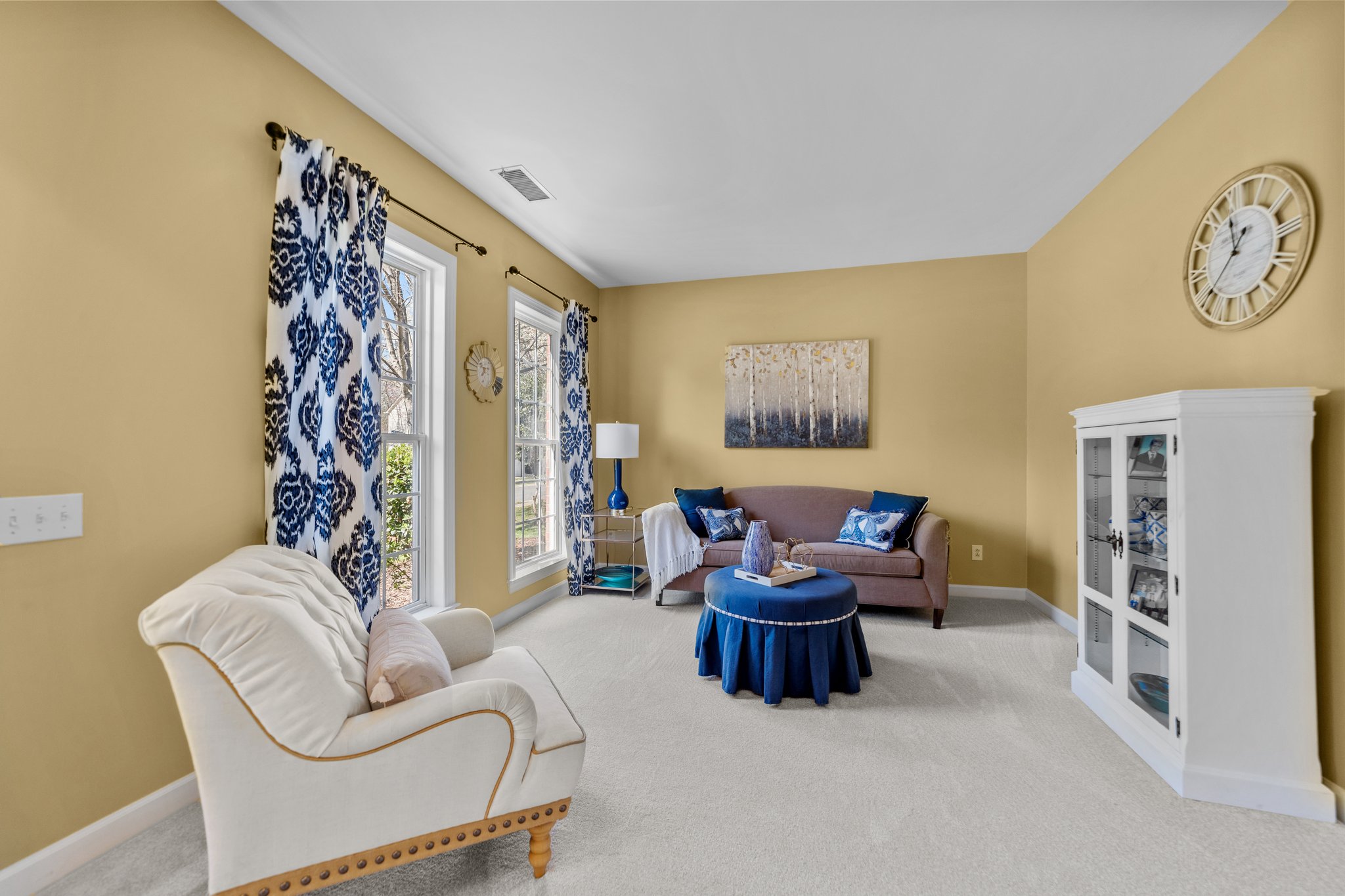 8020 Fairmeadows Dr, Charlotte, NC 28269