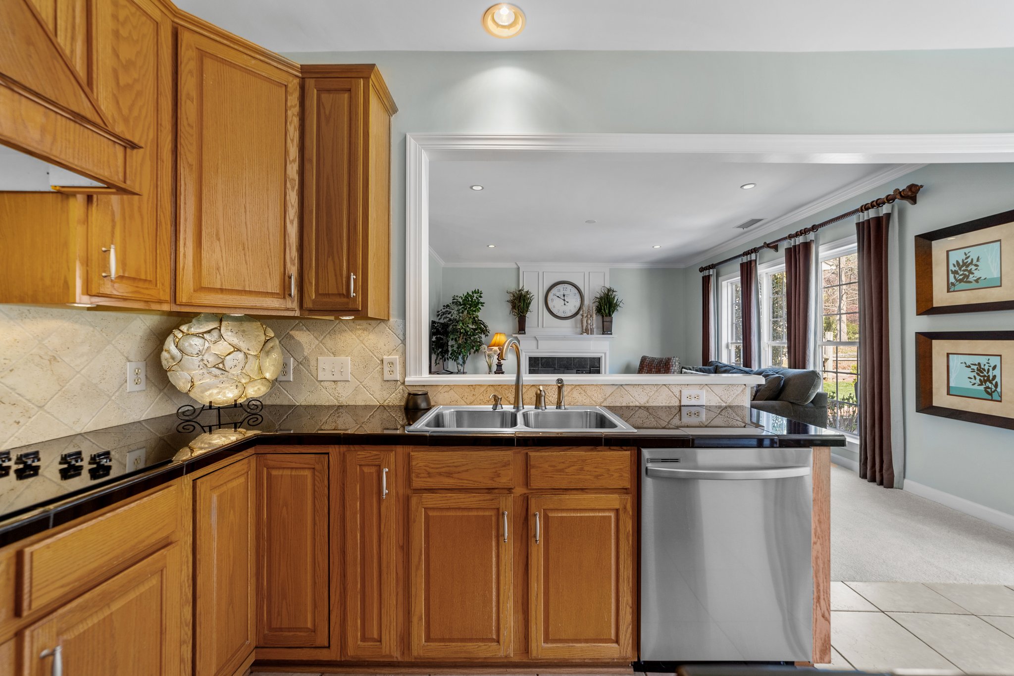 8020 Fairmeadows Dr, Charlotte, NC 28269