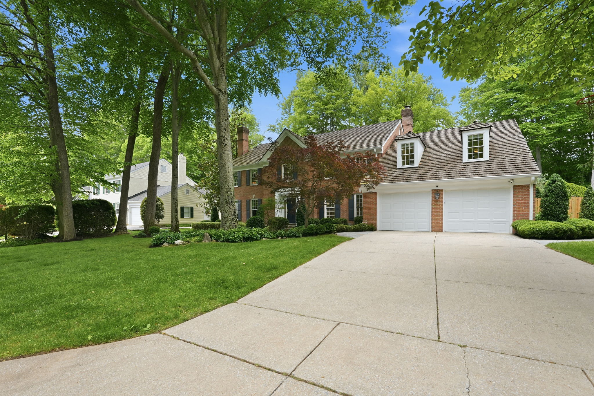 2 Car Garage