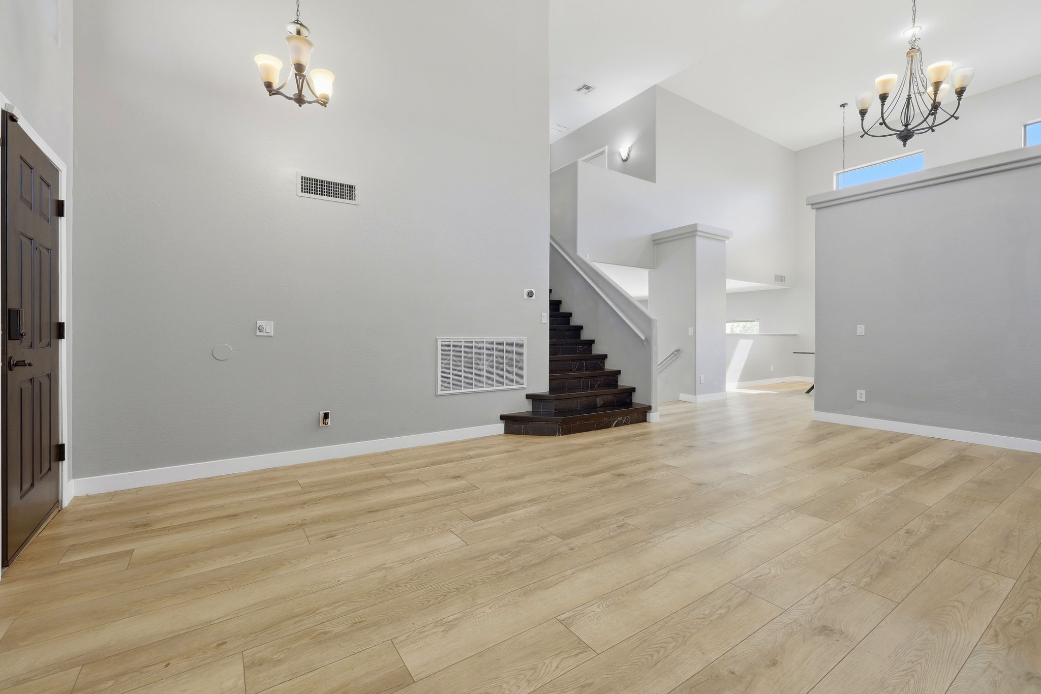 Foyer/Dining/Living Room