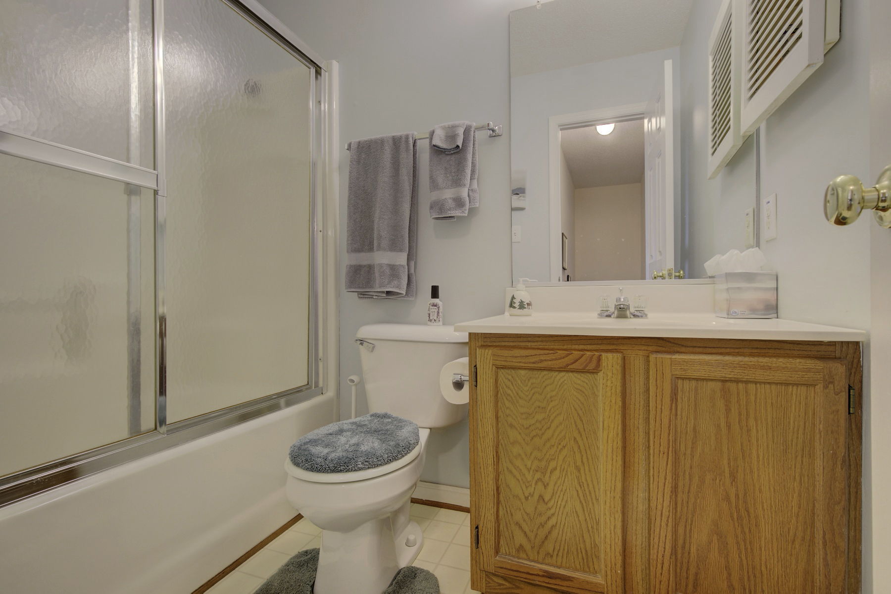 8024 Kitchener Dr, Gloucester, VA 23061 Creative Chameleon Media