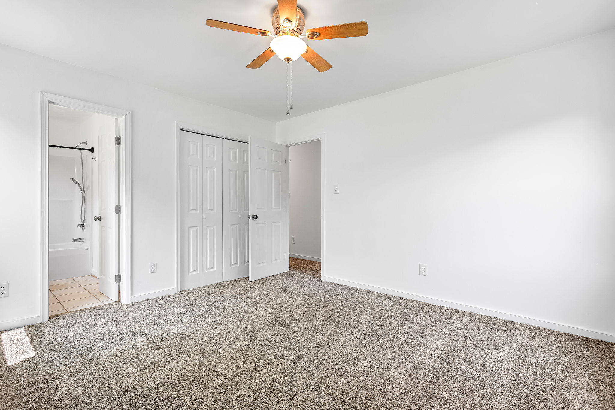 19-Primary Bedroom