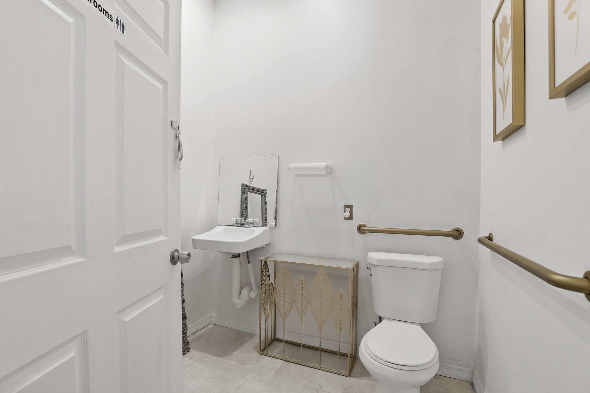  Photo 19