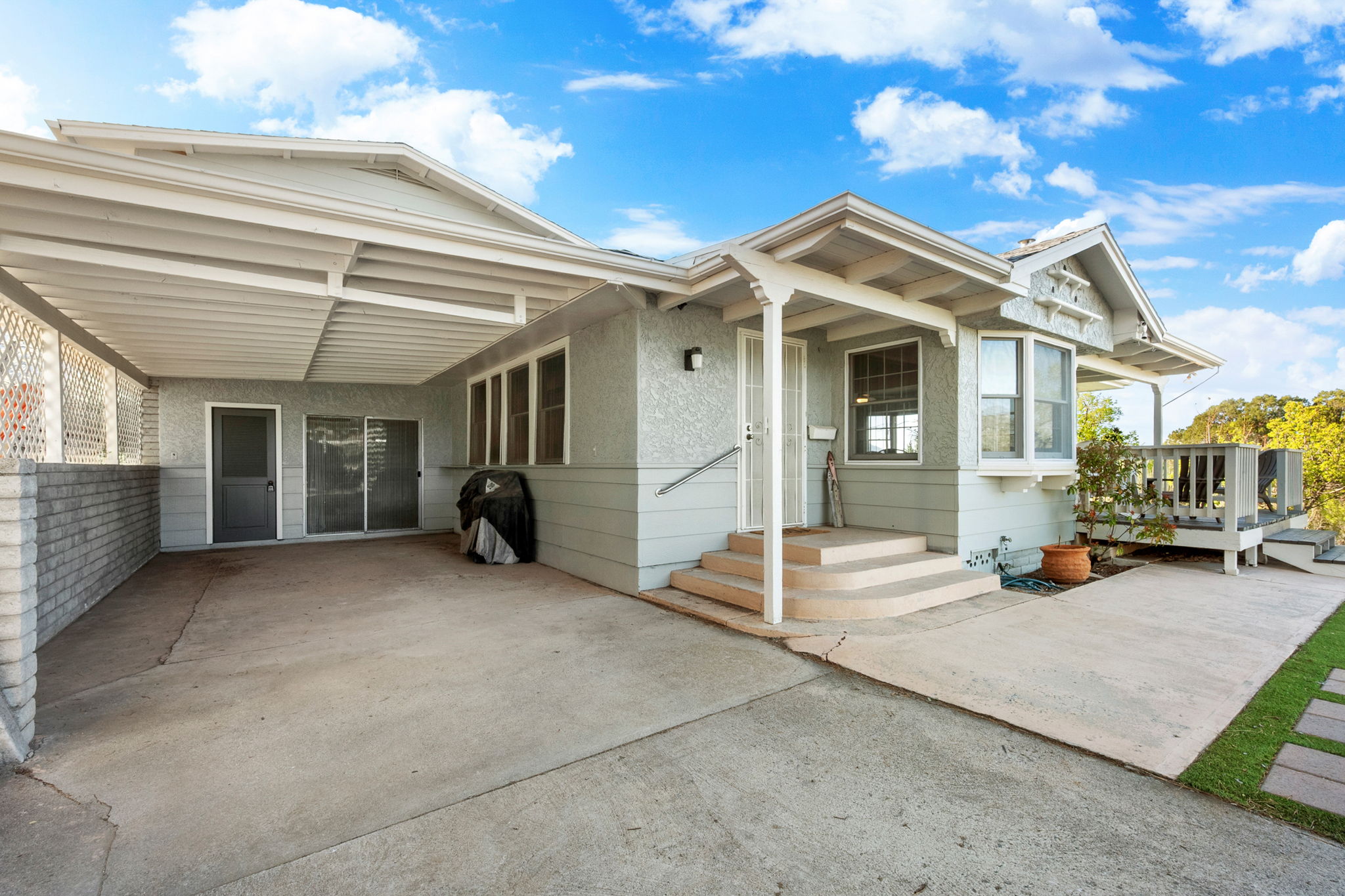 Carport and Side Entry