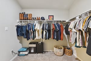 Russet Rock Dr-S2606-036.jpg