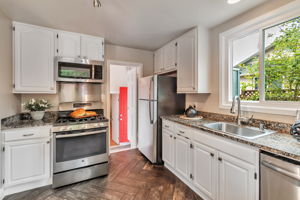 012_803 Thornhill Dr