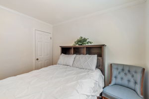 022_803 Thornhill Dr