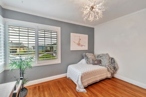 028_803 Thornhill Dr