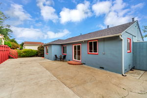 038_803 Thornhill Dr