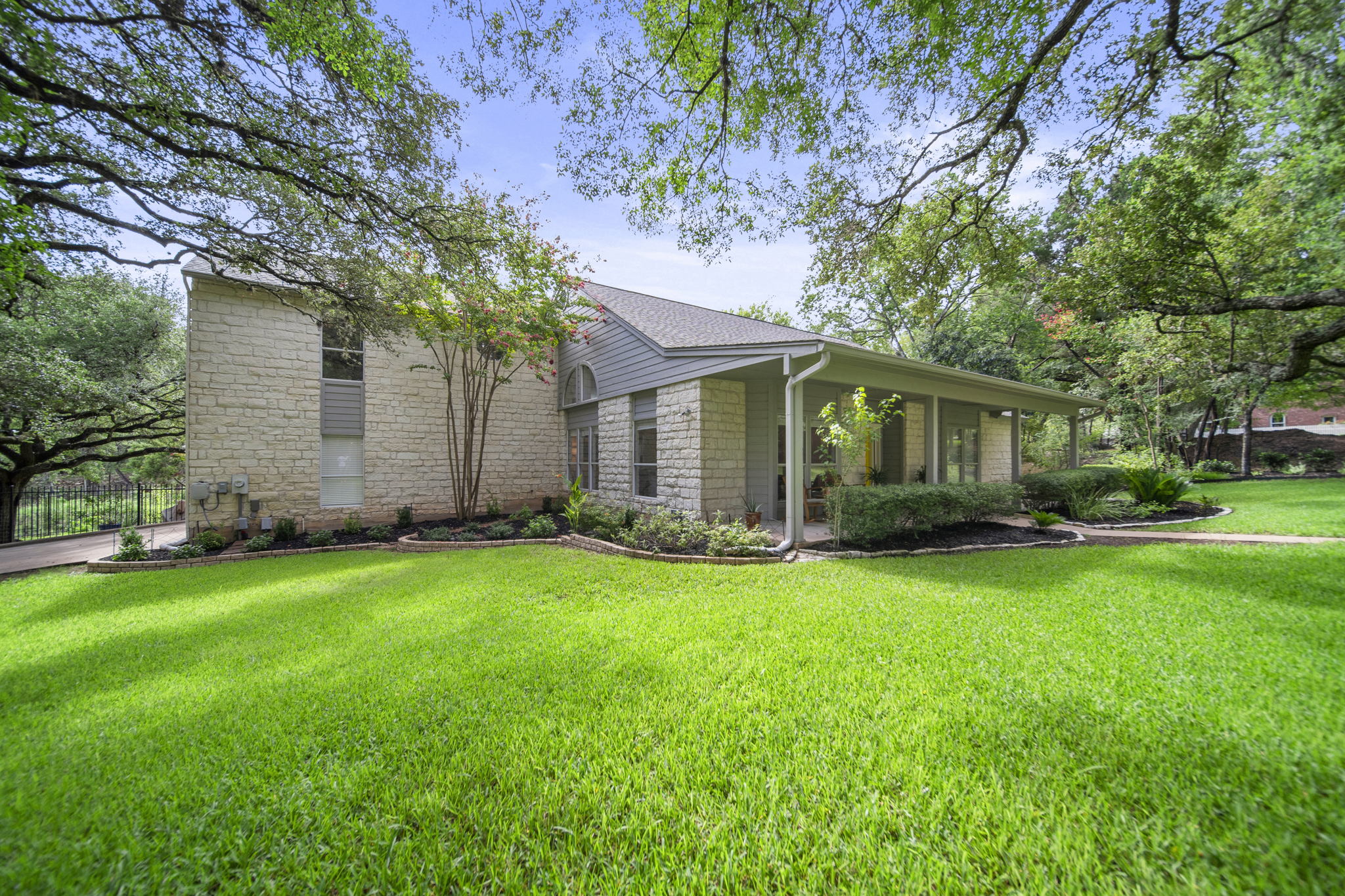 803 Westbrook Dr, West Lake Hills, TX 78746, USA Photo 4