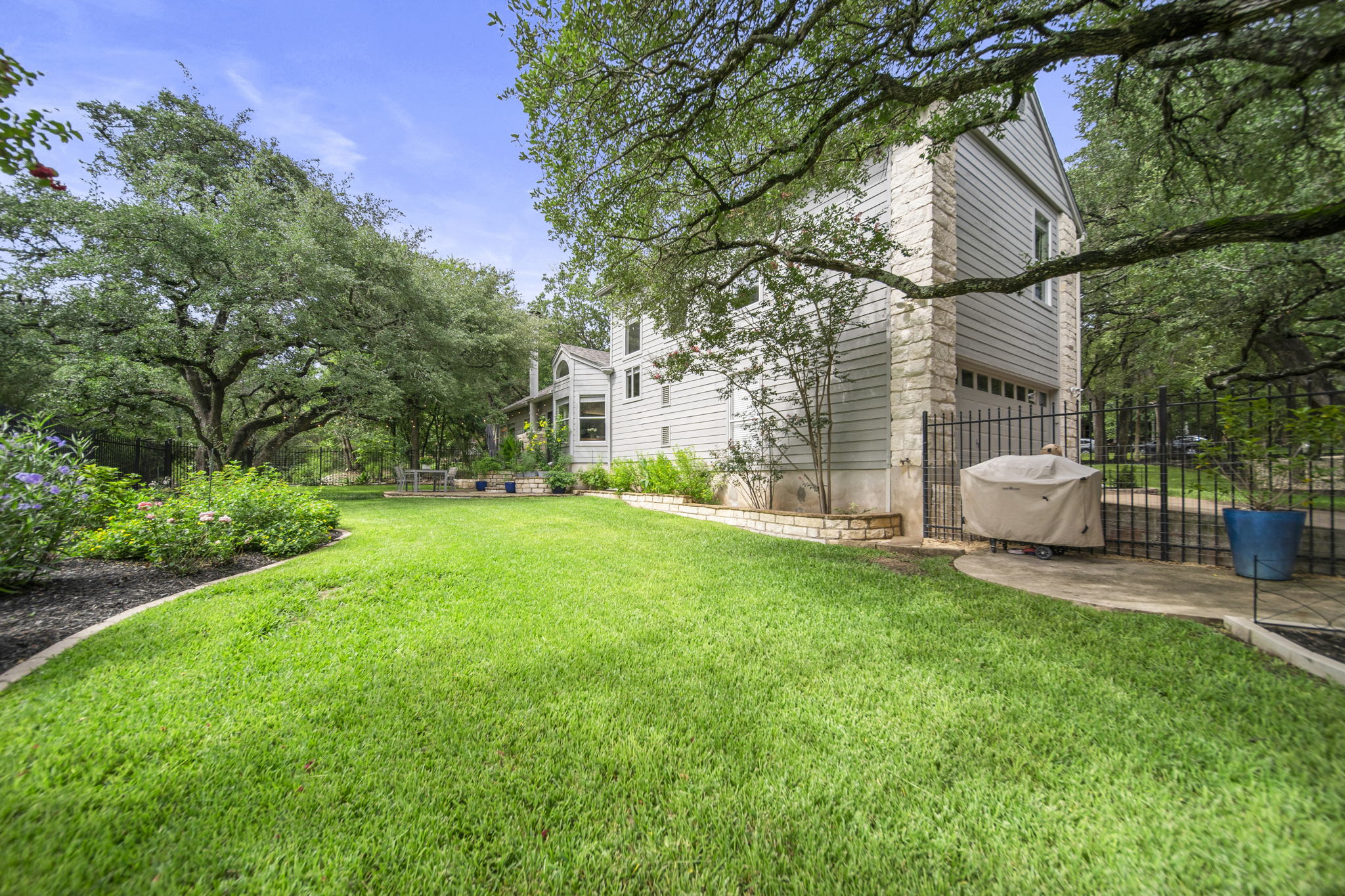 803 Westbrook Dr, West Lake Hills, TX 78746, USA Photo 42