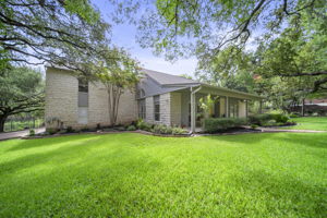 803 Westbrook Dr, West Lake Hills, TX 78746, USA Photo 3