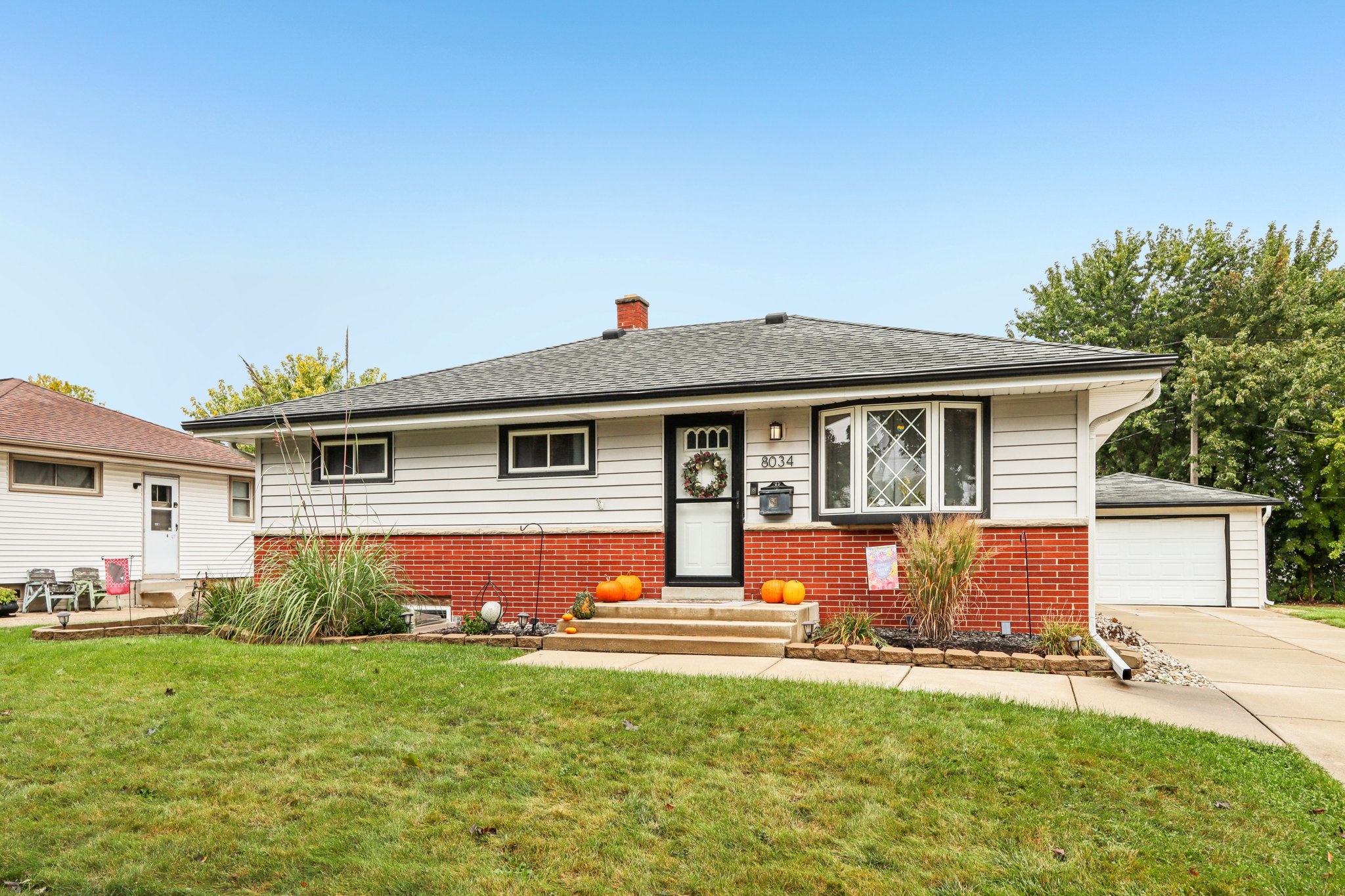 W Waterford Ave-S1610-004.jpg