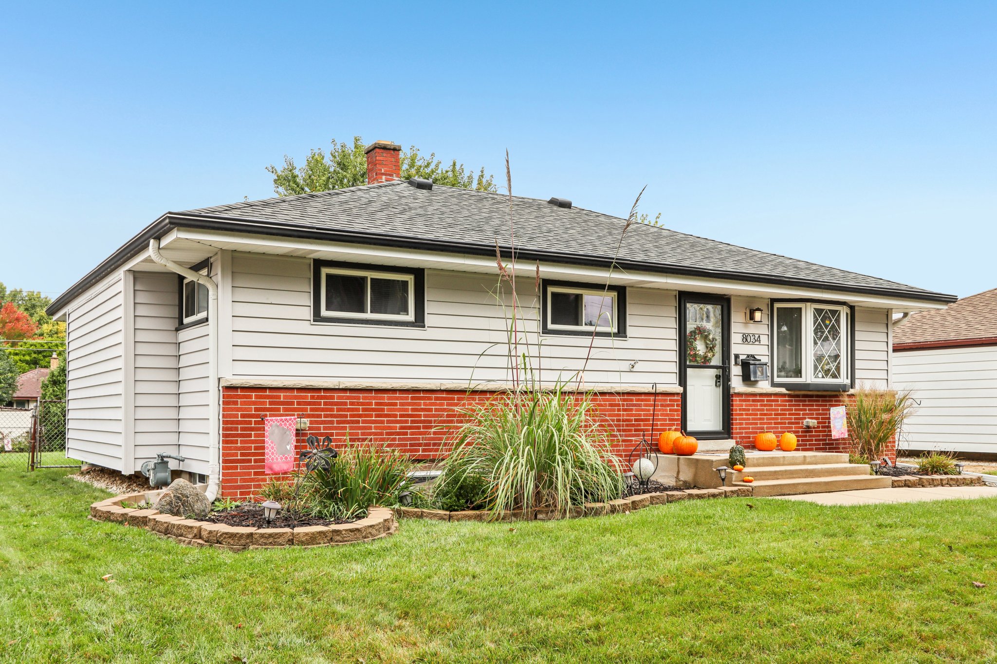 W Waterford Ave-S1610-009.jpg