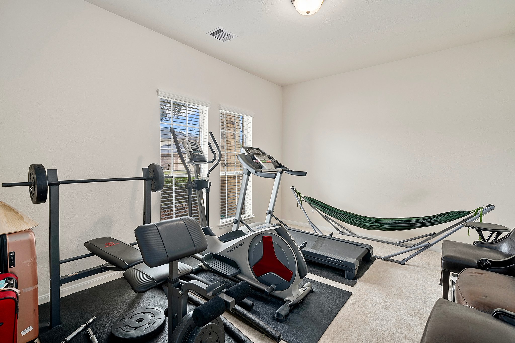  Photo 33