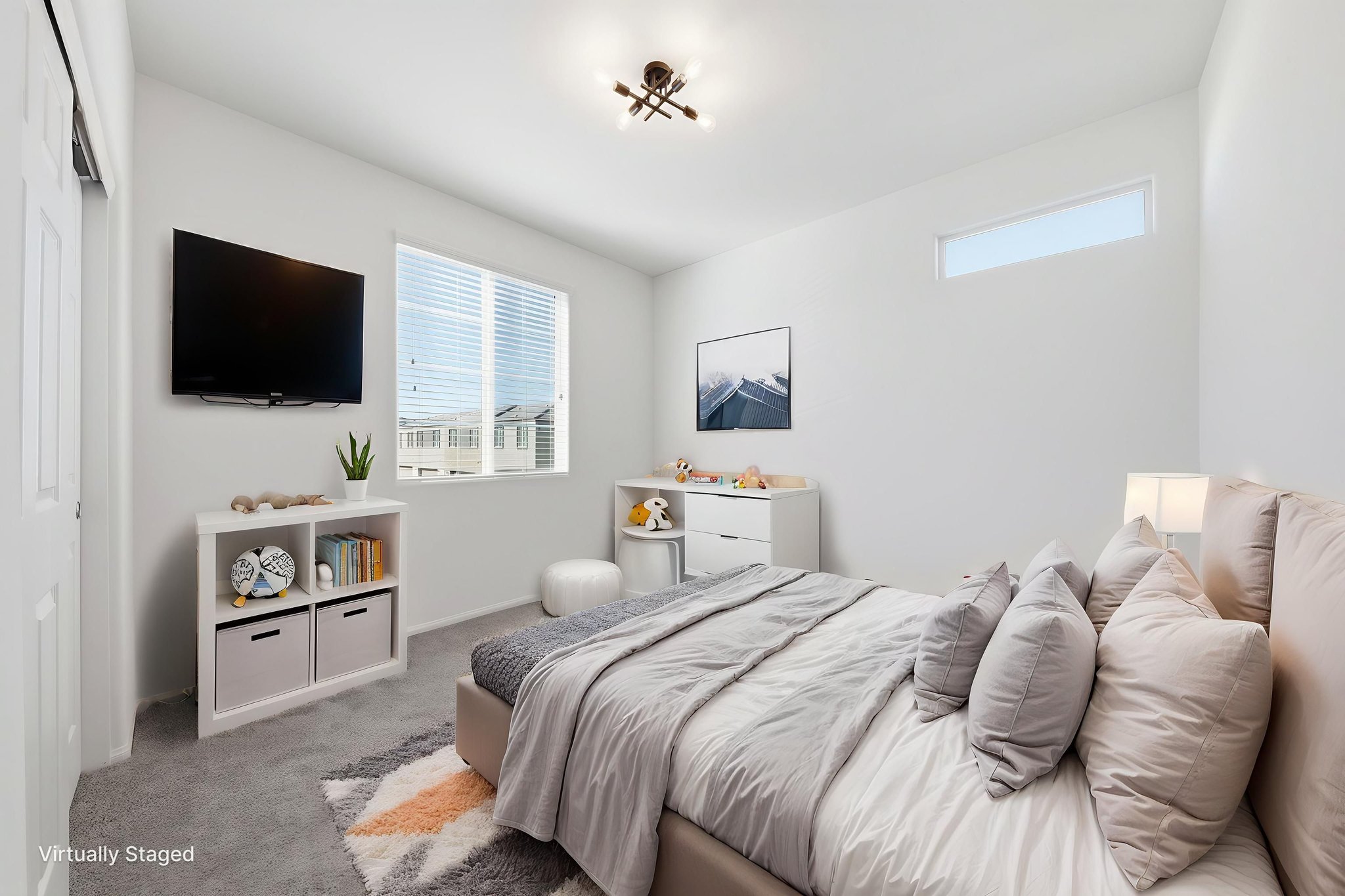 8J0A1497 virtually staged.jpeg