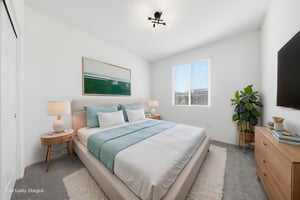 8J0A1491 virtually staged.jpeg