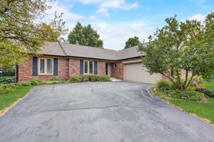Springwater Dr W-003
