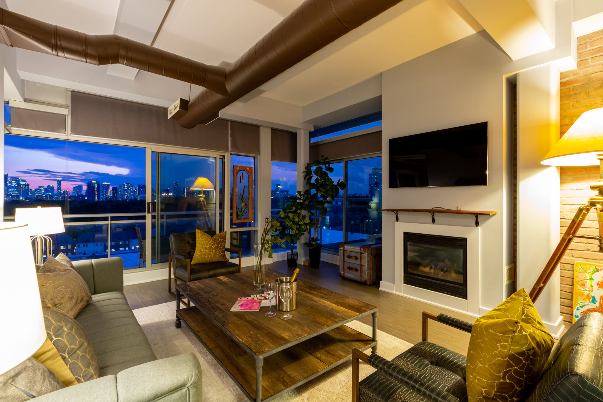 Toronto property showcase — delivered property photograph 39