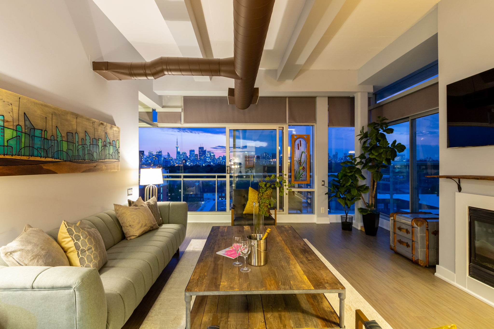 Toronto property showcase — delivered property photograph 38