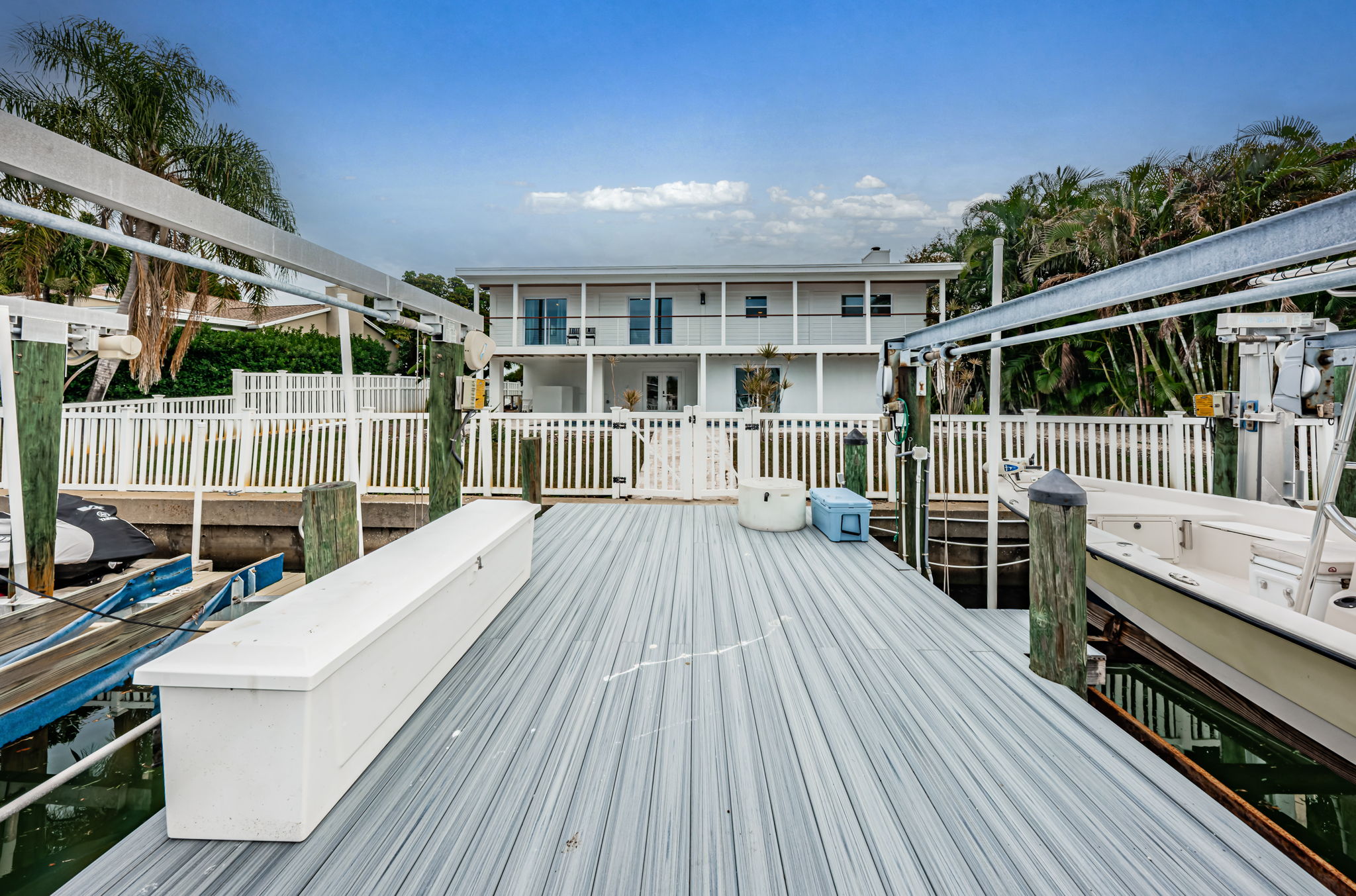 Dock2