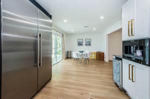 Kitchen12