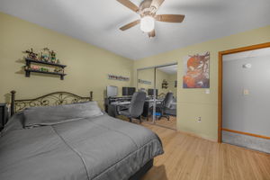  Photo 44