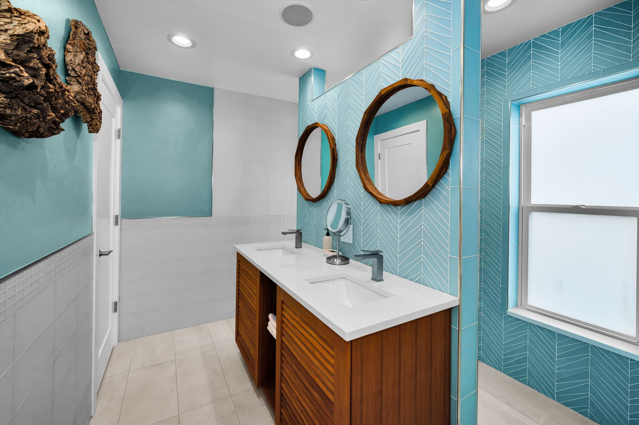 Primary Bathroom1a