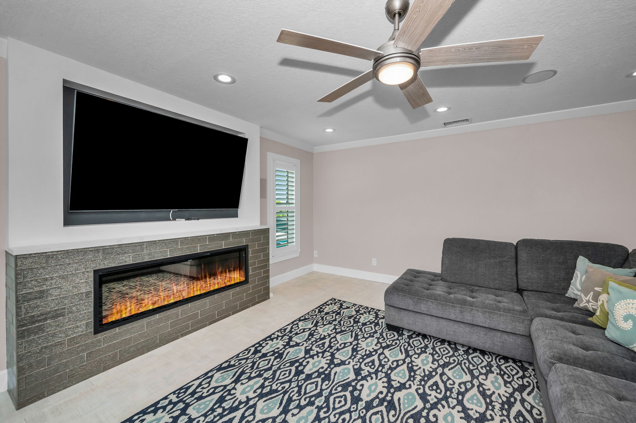 Living Room11