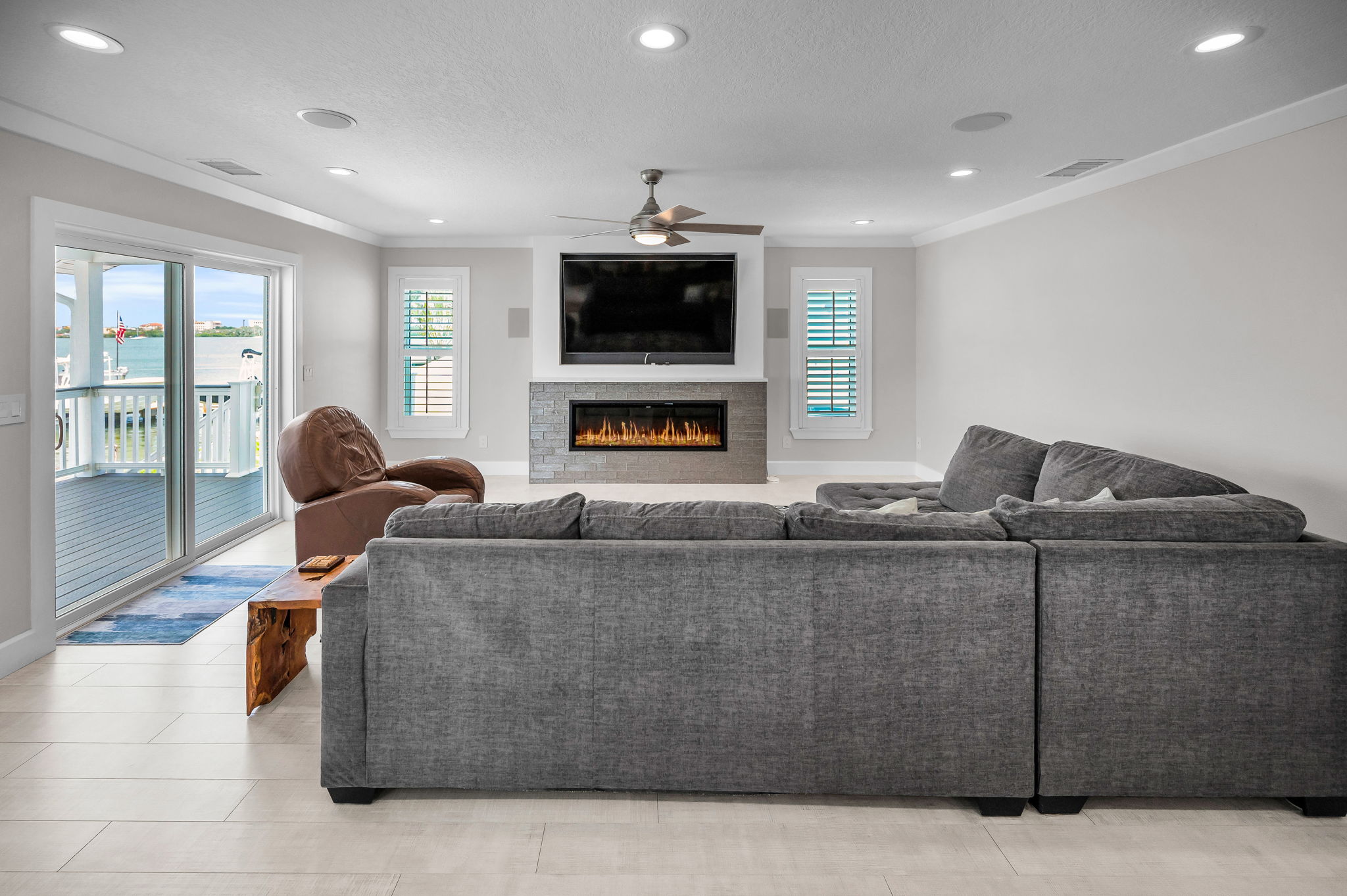 Living Room203