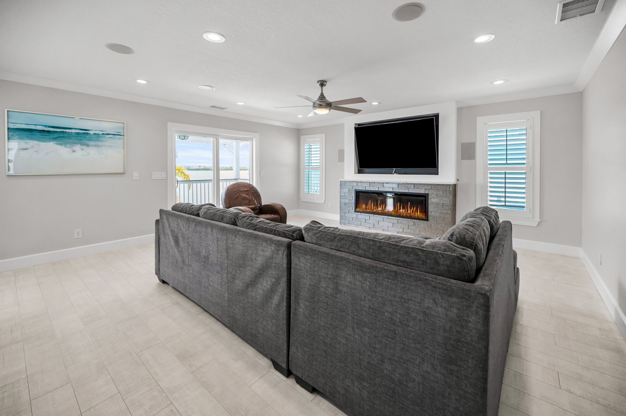 Living Room204