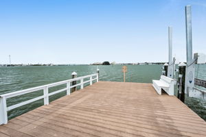 Dock1
