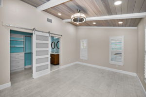 Primary Bedroom1b