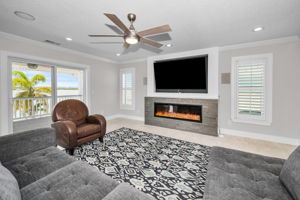 Living Room16