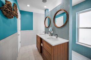 Primary Bathroom10a