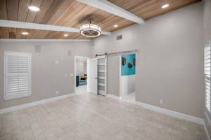 Primary Bedroom20b