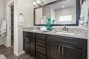  Photo 35