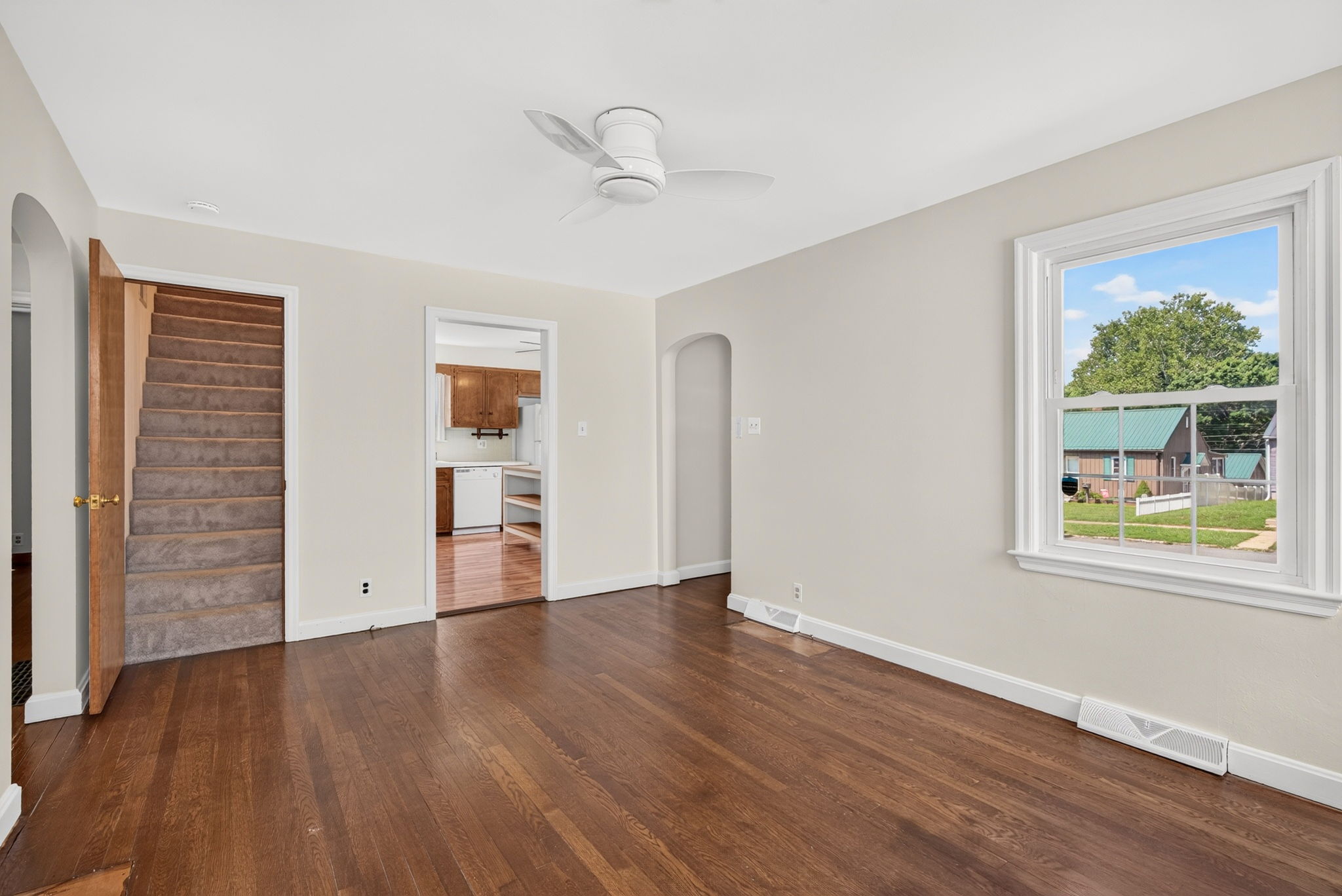 804 Franklin Ave 46