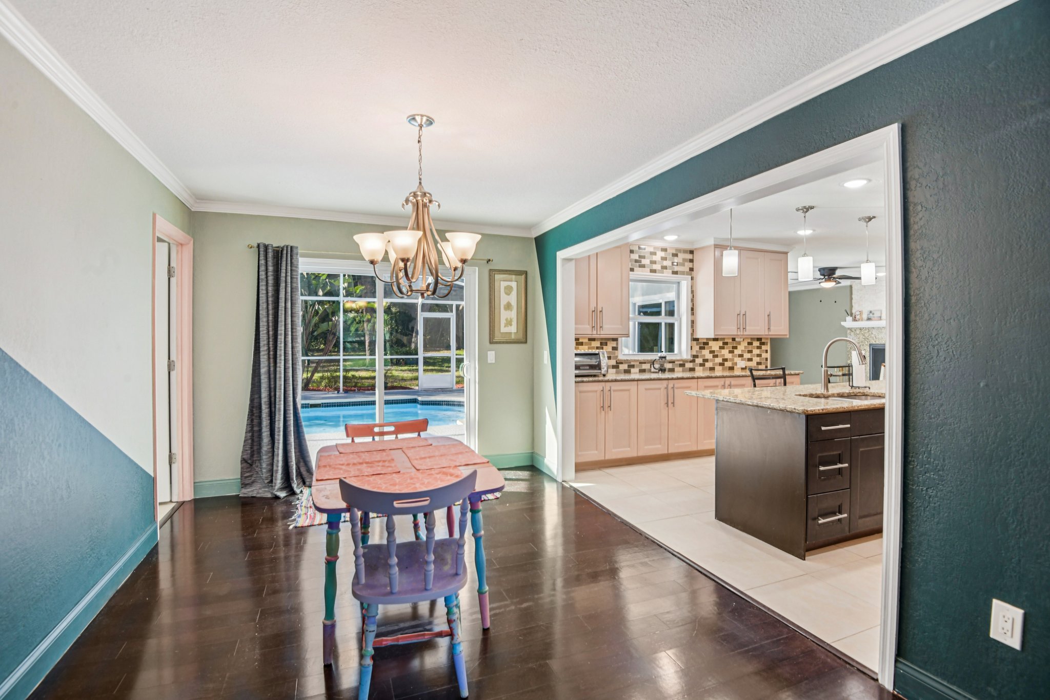 Robin Ave-S0503-010.jpg