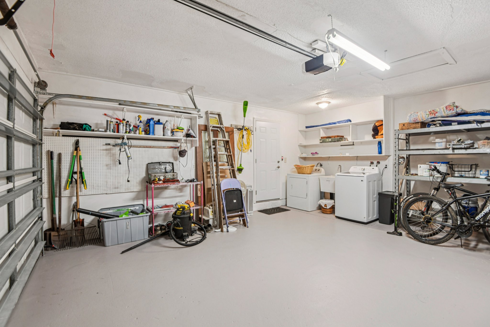 Robin Ave-S0503-036.jpg